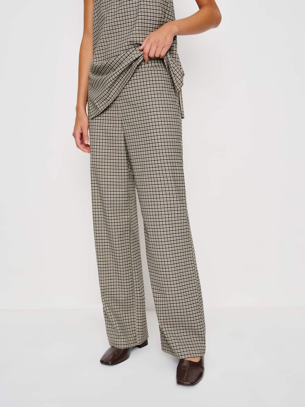 Reformation Kristen Two Piece - Beige And Black Check
