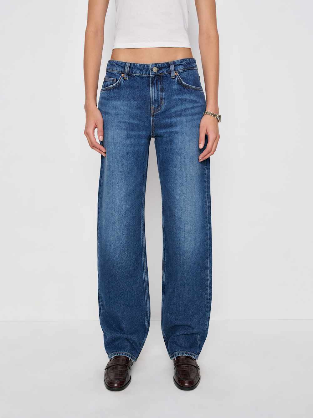 Reformation Charlee Low Rise Straight Leg Short Jeans - Maggiore