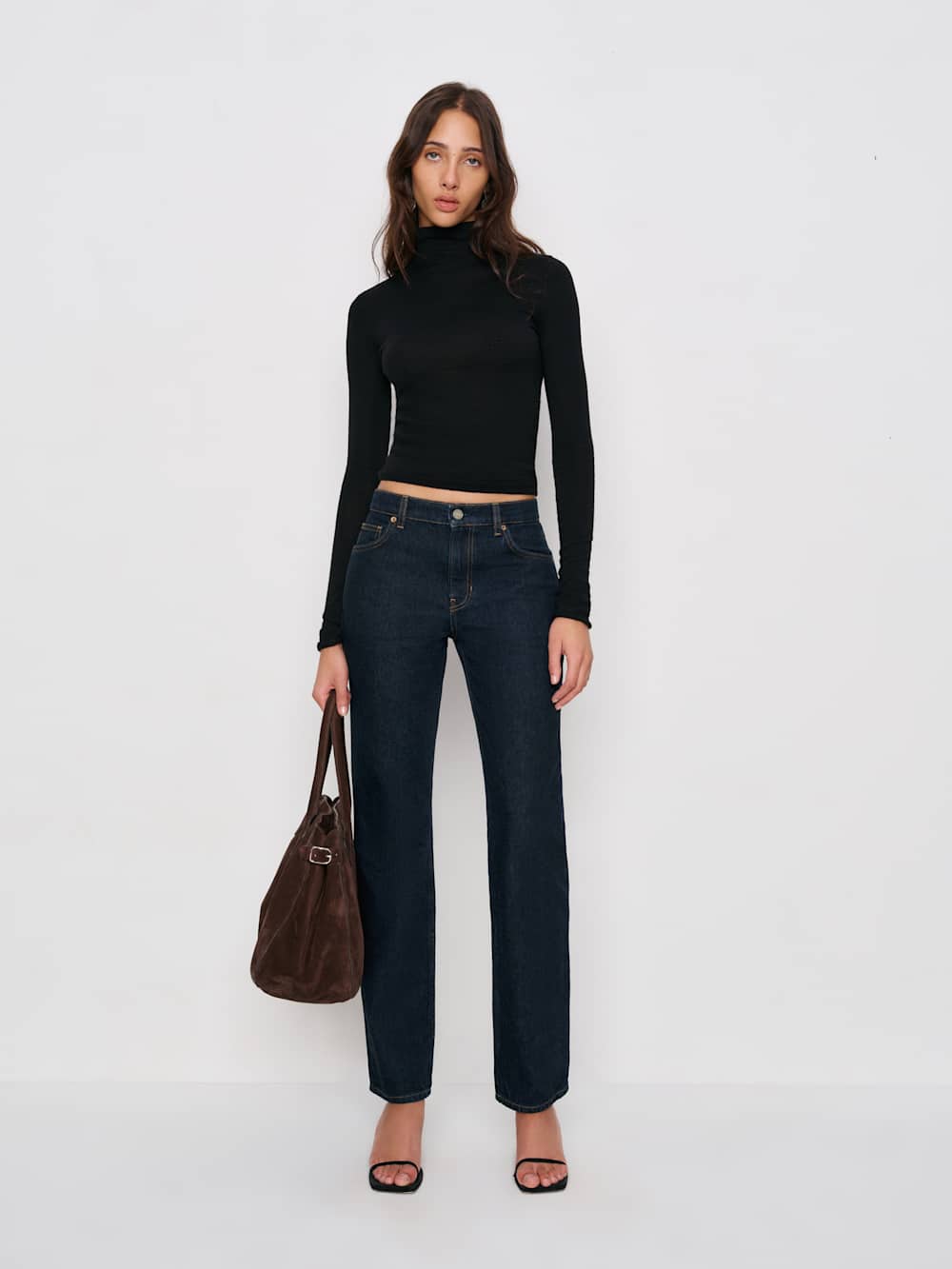 Reformation Greer Mid Rise Straight Short Jeans - Ondine