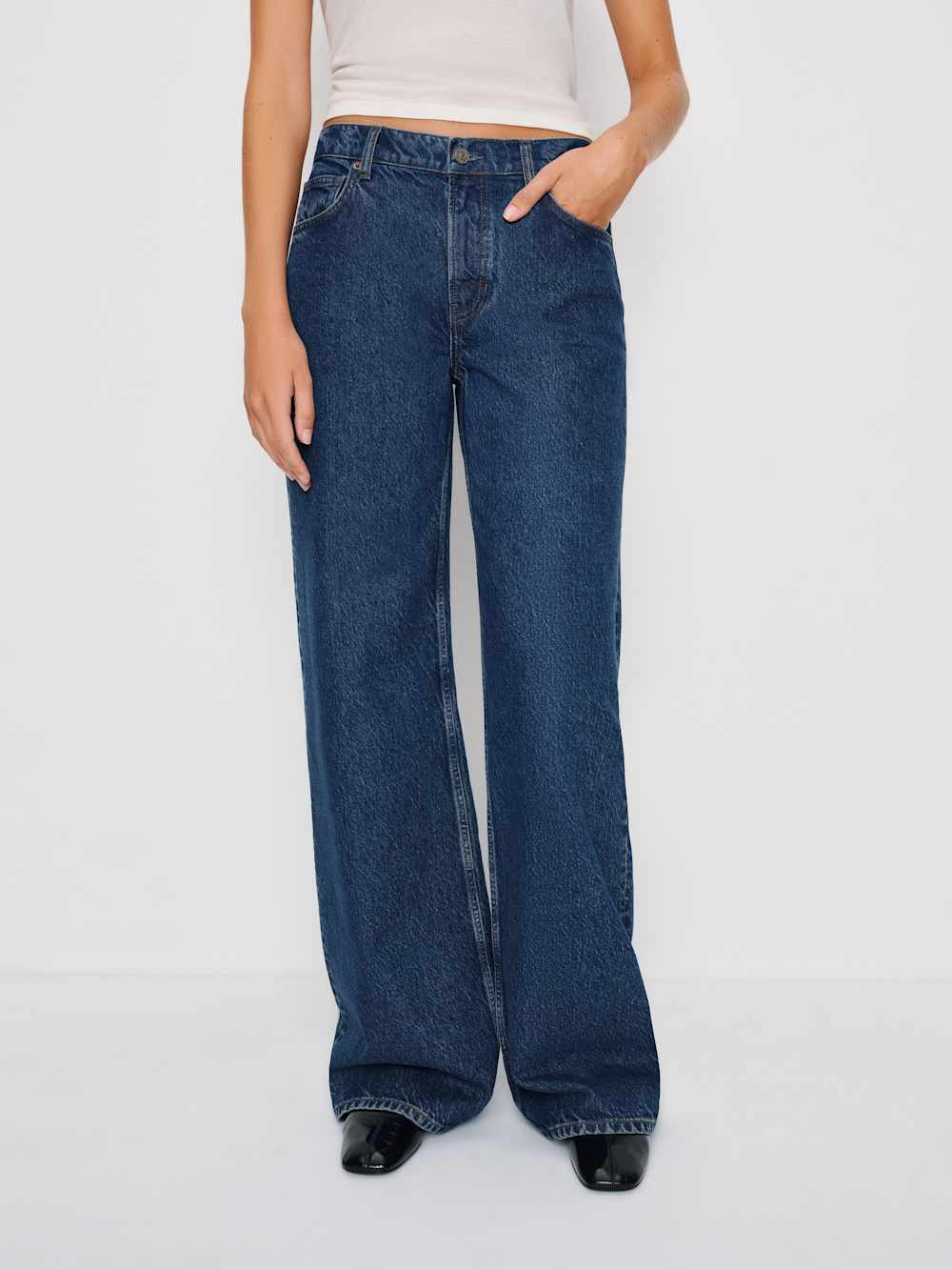 Reformation Cary Low Rise Slouchy Wide Leg Short Jeans - Cleary